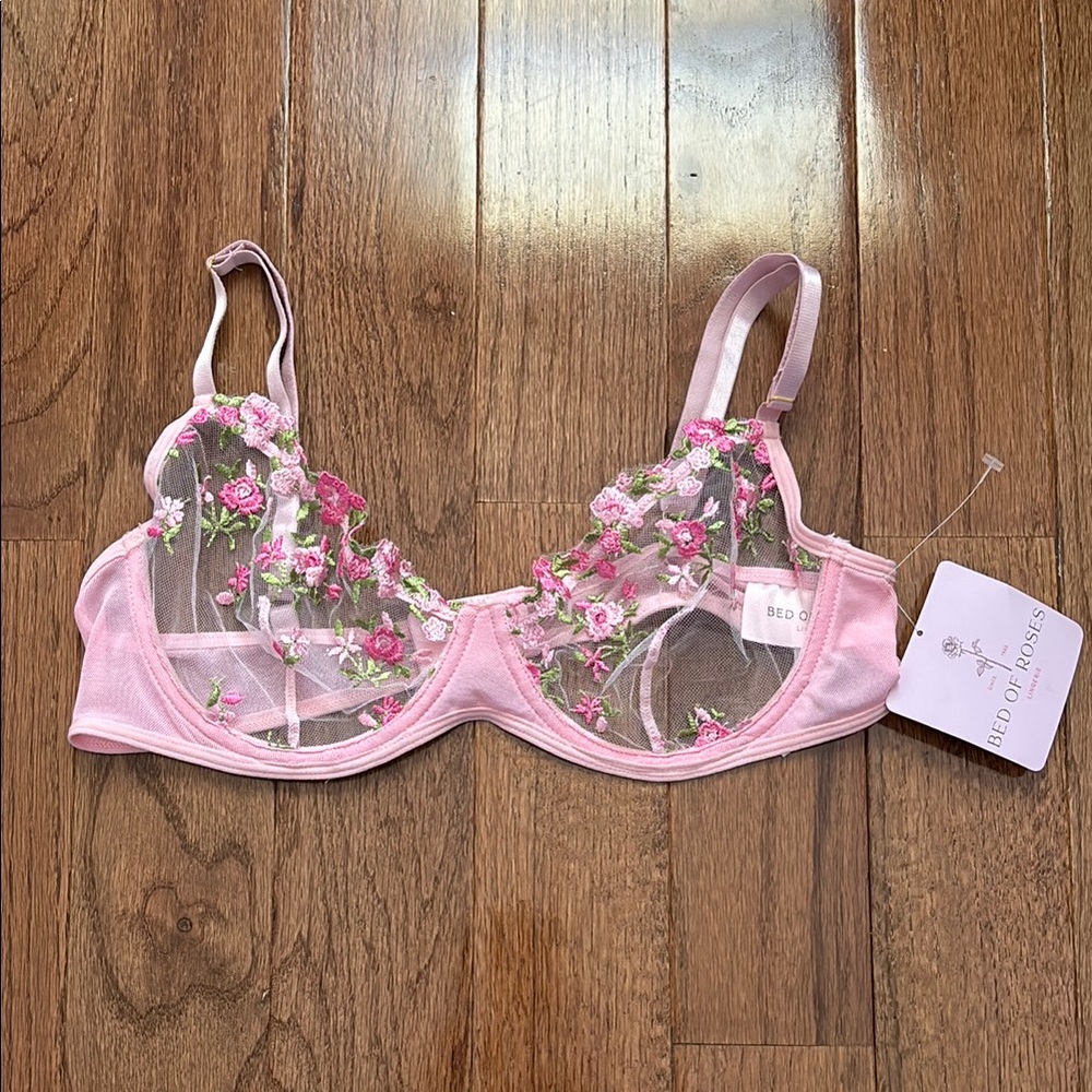 NWT Bed of Roses pink mesh floral embroidered bra size large